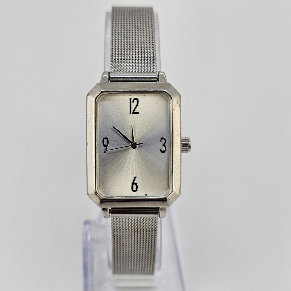 23MM Watch Women Analog Gray Dial Gray Mesh Bands NEW Battery